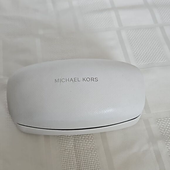 Michael Kors Women's Sunglasses Case White - Picture 2 of 16